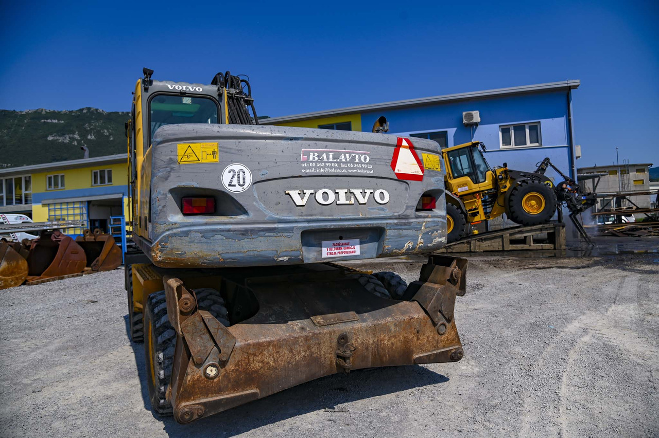VOLVO EW180B - Колёсный экскаватор: фото 5 VOLVO EW180B - Колёсный экскаватор: фото 5