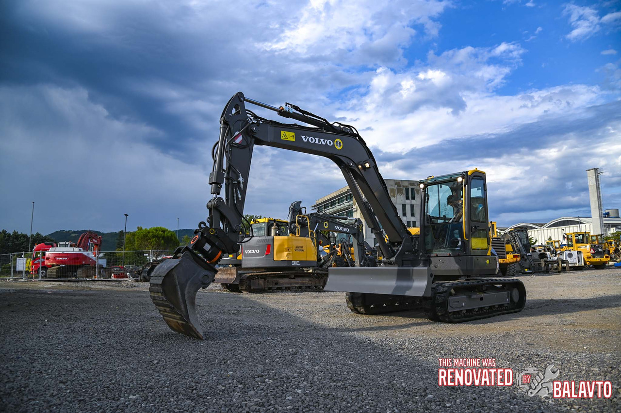 Volvo ECR88D - Мини-экскаватор: фото 1 Volvo ECR88D - Мини-экскаватор: фото 1
