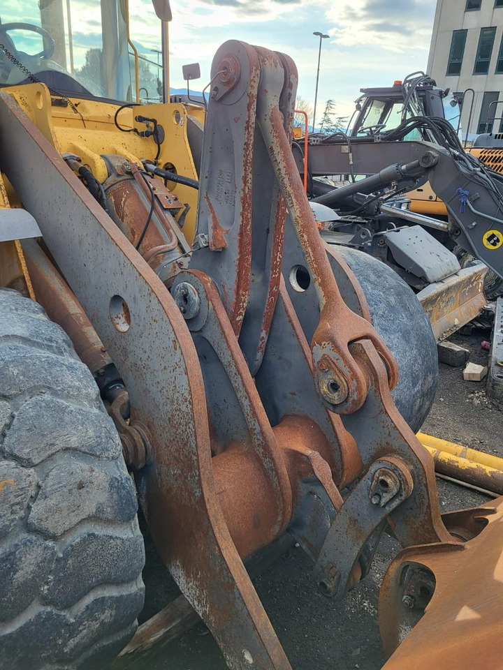 Volvo lifting framework - Запчасти для Погрузчиков: фото 3 Volvo lifting framework - Запчасти для Погрузчиков: фото 3