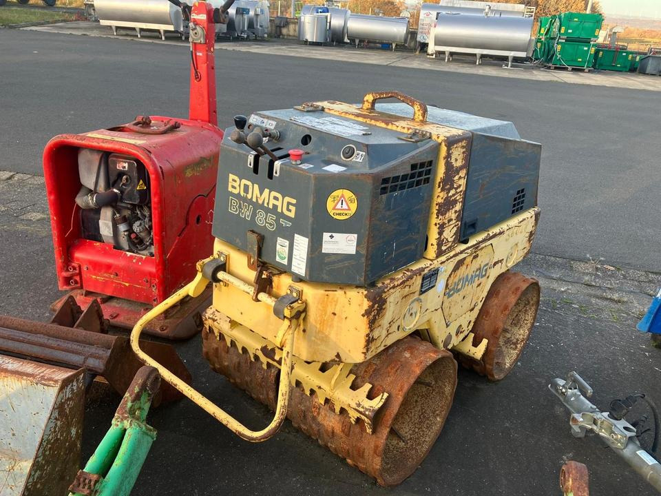 Grabenwalze Bomag BW 85 T - Каток тротуарный: фото 3 Grabenwalze Bomag BW 85 T - Каток тротуарный: фото 3