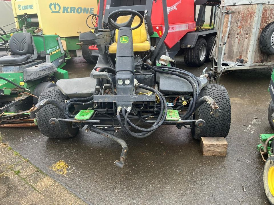 John Deere Spindelmäher, Großflächenmäher 2243, 2500A, 3235C - Газонокосилка: фото 5 John Deere Spindelmäher, Großflächenmäher 2243, 2500A, 3235C - Газонокосилка: фото 5