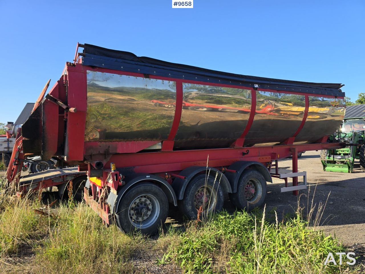 Asphalt trailer Parator STI 17-24 - Самосвальный полуприцеп, Асфальтоукладочная техника: фото 3 Asphalt trailer Parator STI 17-24 - Самосвальный полуприцеп, Асфальтоукладочная техника: фото 3