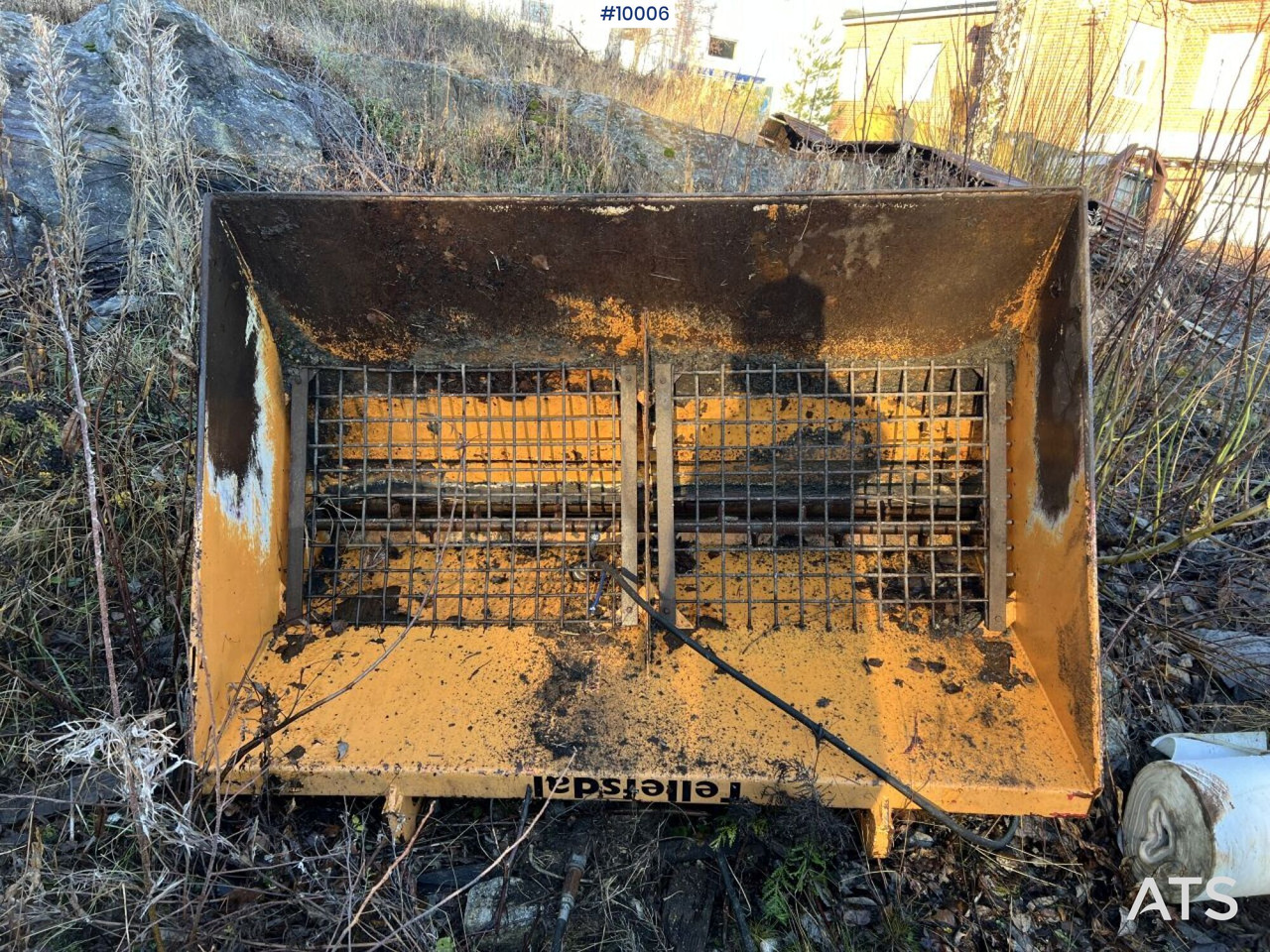 Tellefsdal sand spreader bucket - Другая техника: фото 2 Tellefsdal sand spreader bucket - Другая техника: фото 2