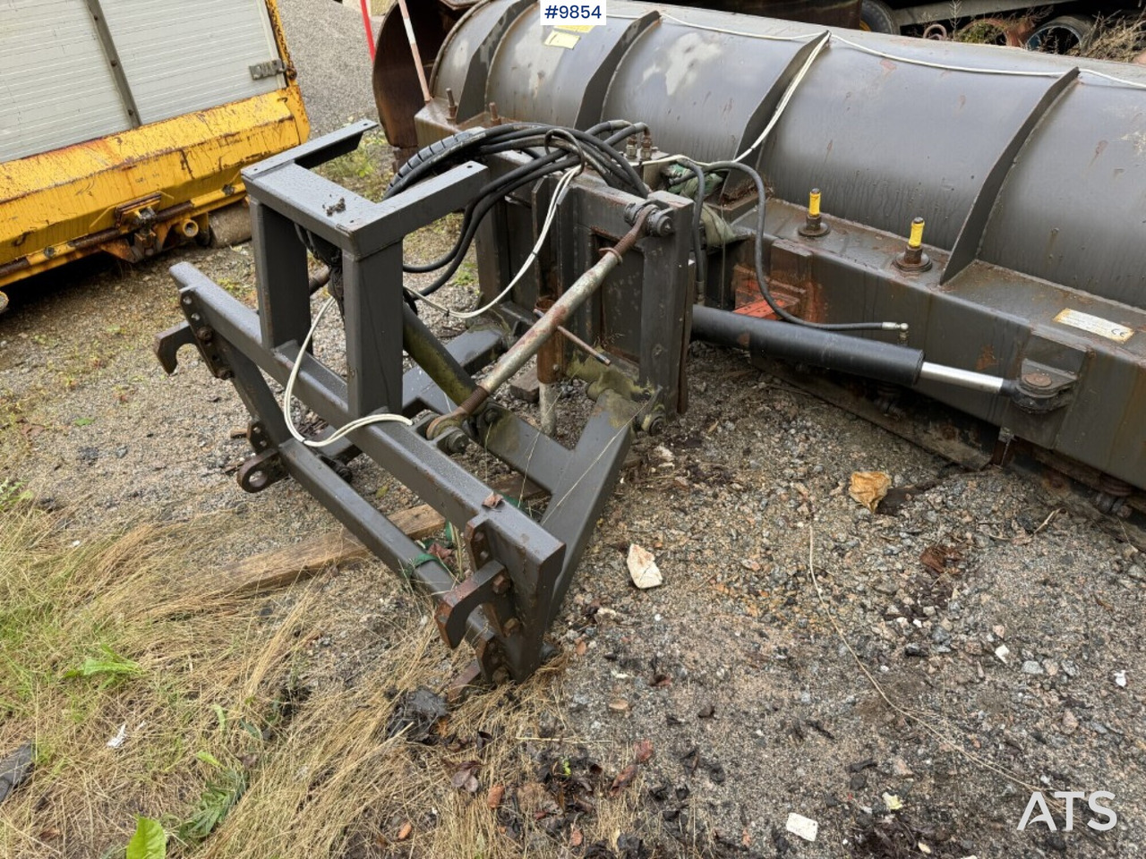 Front plows UNI-VÄG UV-360 - Отвал для снега: фото 5 Front plows UNI-VÄG UV-360 - Отвал для снега: фото 5