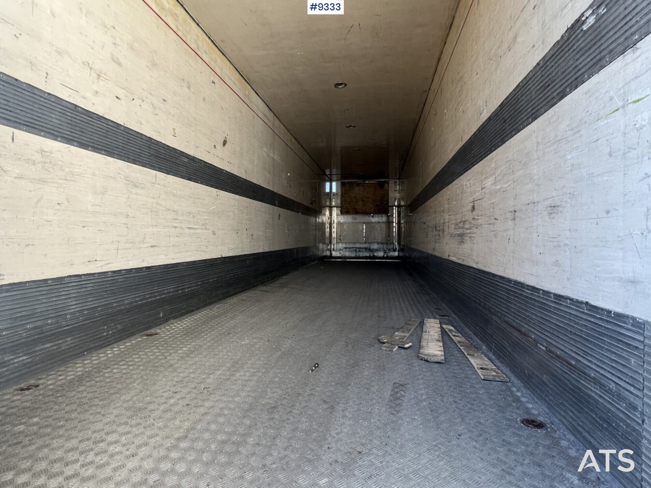 Trailer NOPA SL 240 - Полуприцеп-фургон: фото 4 Trailer NOPA SL 240 - Полуприцеп-фургон: фото 4