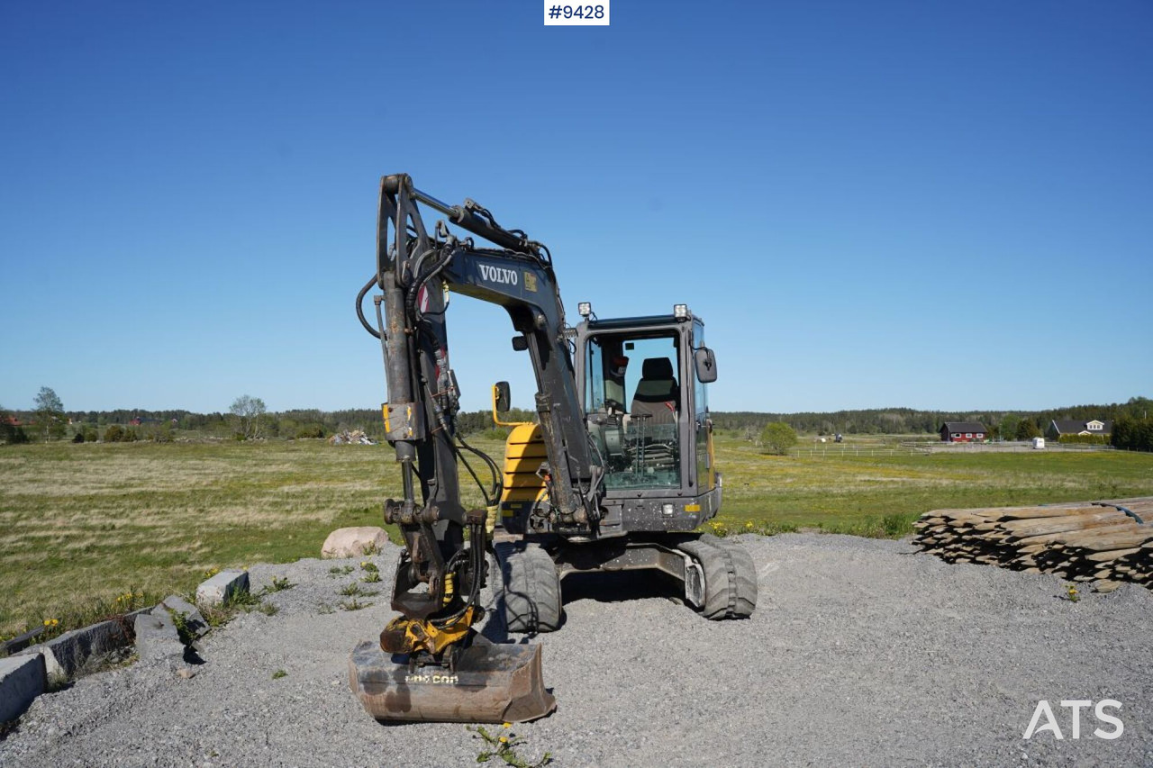 VOLVO EC 55 with tools (VIDEO) - Мини-экскаватор: фото 2 VOLVO EC 55 with tools (VIDEO) - Мини-экскаватор: фото 2
