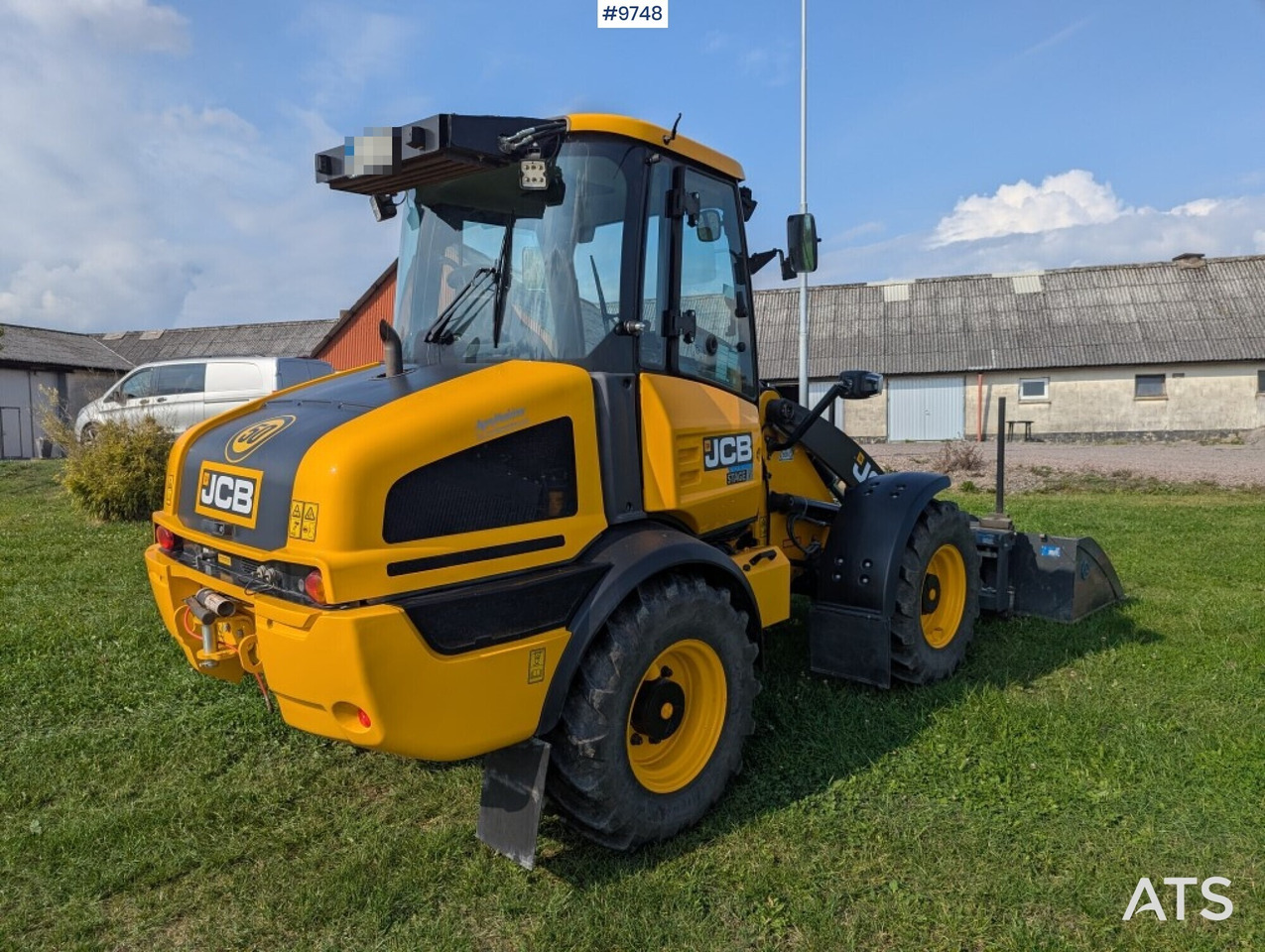 Wheel loader JCB 409 Stage V Nordic Edition 40km/h with attachments - Колёсный погрузчик: фото 3 Wheel loader JCB 409 Stage V Nordic Edition 40km/h with attachments - Колёсный погрузчик: фото 3