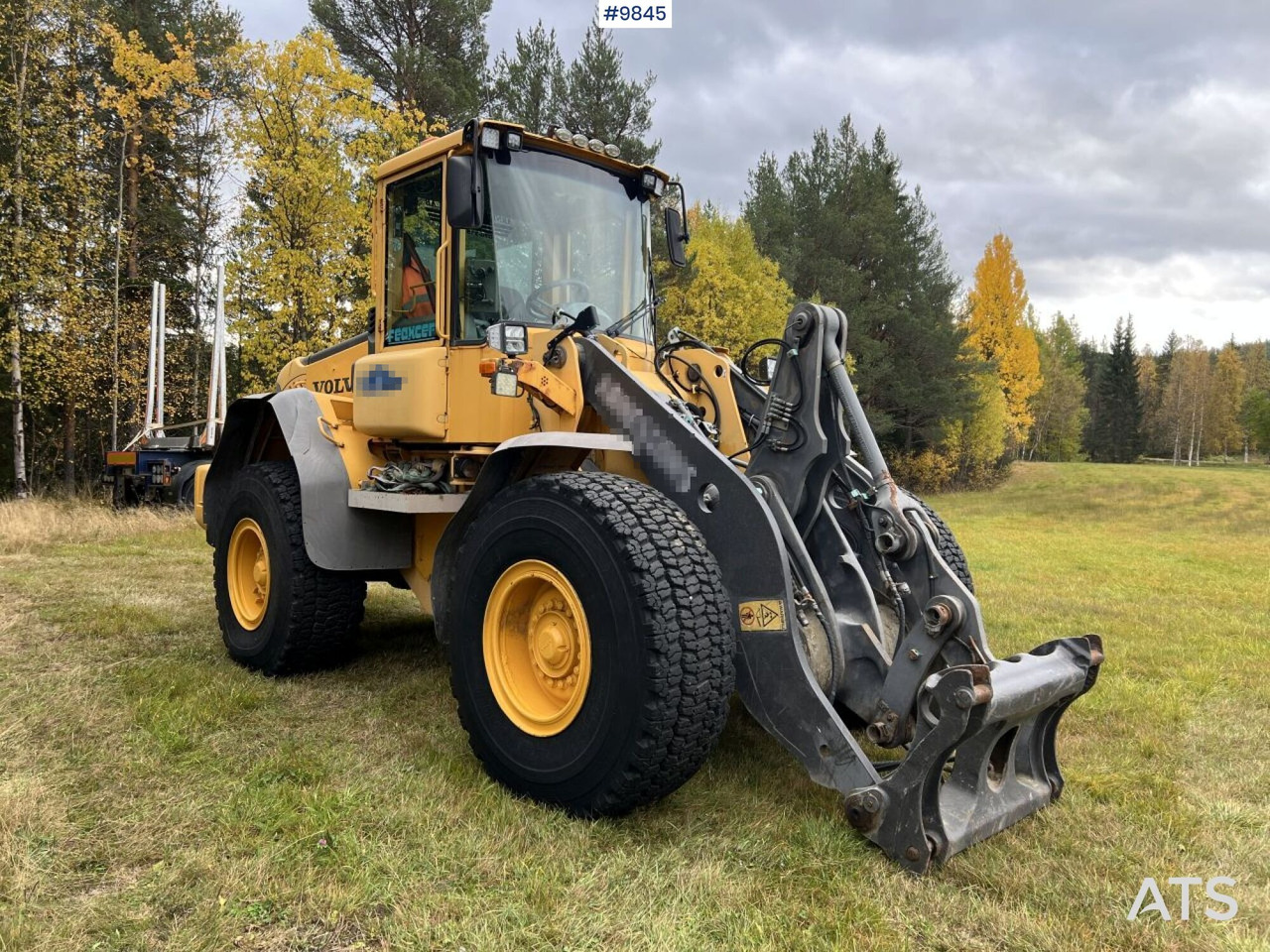 Колёсный погрузчик Wheel loader Volvo L90E: фото 9