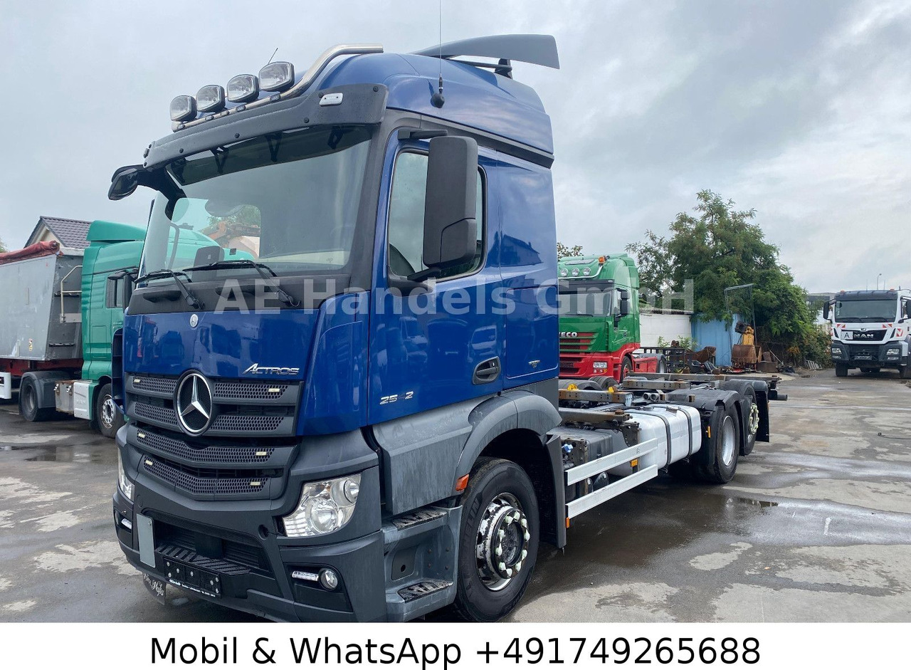 Mercedes-Benz Benz Actros IV 2542 L LL 6x2 *Retarder/Lift/LDW - Грузовик-контейнеровоз/ Сменный кузов: фото 3 Mercedes-Benz Benz Actros IV 2542 L LL 6x2 *Retarder/Lift/LDW - Грузовик-контейнеровоз/ Сменный кузов: фото 3