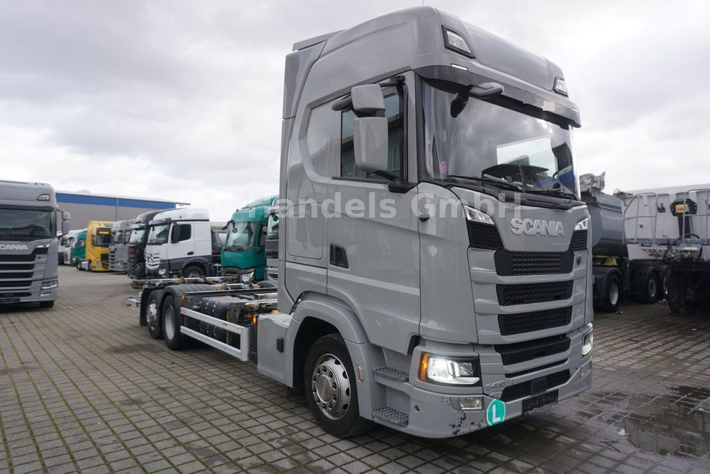 Scania S450 HighLine LL BDF *Retarder/Lenk+Lift/LBW/AHK - Грузовик-контейнеровоз/ Сменный кузов: фото 1 Scania S450 HighLine LL BDF *Retarder/Lenk+Lift/LBW/AHK - Грузовик-контейнеровоз/ Сменный кузов: фото 1