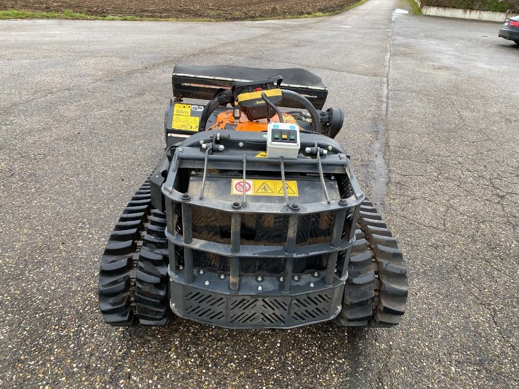 Energreen ENERGREEN ROBOGREEN EVO + HEAD 130 1er Main - Лесной мульчер: фото 5 Energreen ENERGREEN ROBOGREEN EVO + HEAD 130 1er Main - Лесной мульчер: фото 5