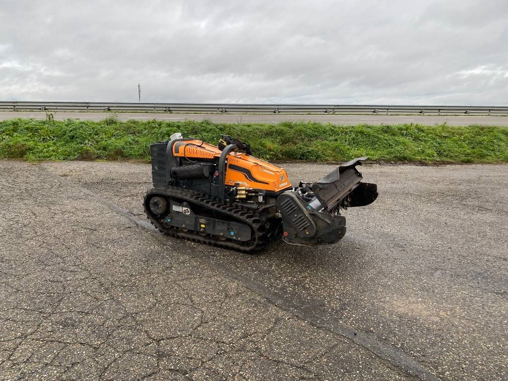 Energreen ENERGREEN ROBOGREEN EVO + HEAD 130 1er Main - Лесной мульчер: фото 3 Energreen ENERGREEN ROBOGREEN EVO + HEAD 130 1er Main - Лесной мульчер: фото 3