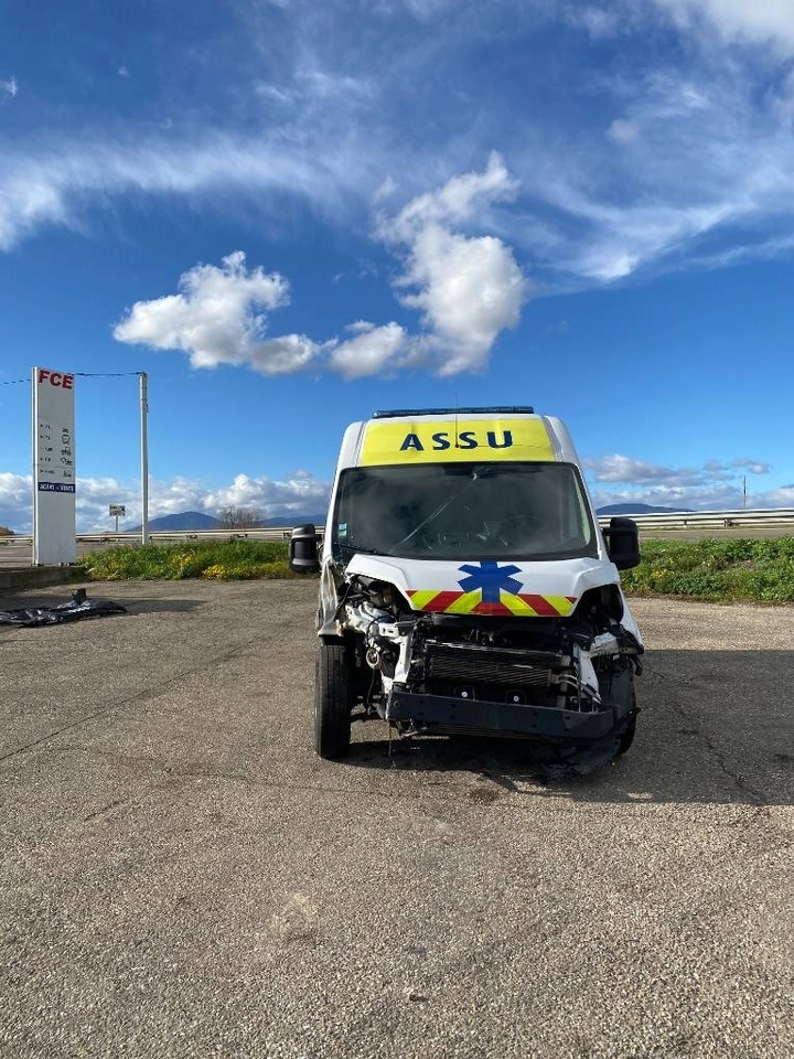 Fiat LES DAUPHINS/DUCATO TORINO 2.3M-Jet 160 endommagée - Фургон с закрытым кузовом: фото 2 Fiat LES DAUPHINS/DUCATO TORINO 2.3M-Jet 160 endommagée - Фургон с закрытым кузовом: фото 2