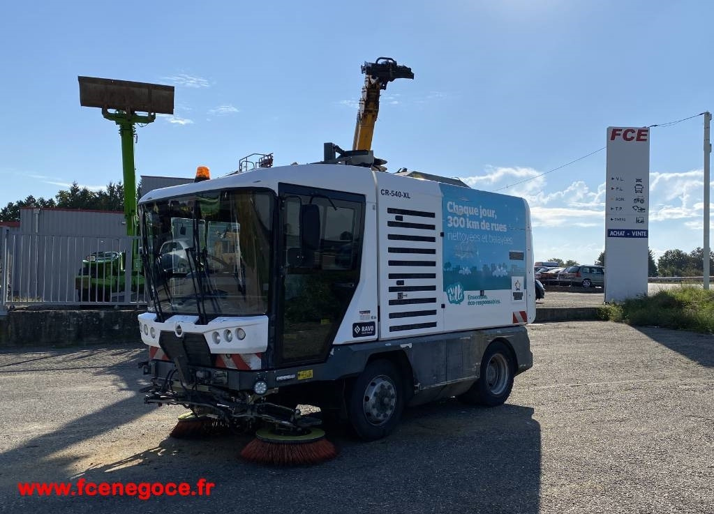 Ravo CR 540 Euro6 Certificat CE / Origine Française - Подметально-уборочная машина: фото 1 Ravo CR 540 Euro6 Certificat CE / Origine Française - Подметально-уборочная машина: фото 1