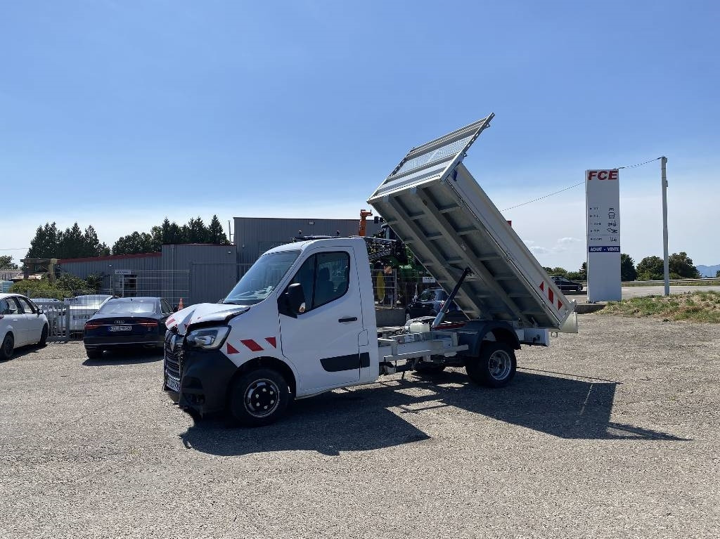 Renault MASTER 2.3 DCI 130/GRUAU endommagé - Малотоннажный бортовой грузовик: фото 2 Renault MASTER 2.3 DCI 130/GRUAU endommagé - Малотоннажный бортовой грузовик: фото 2