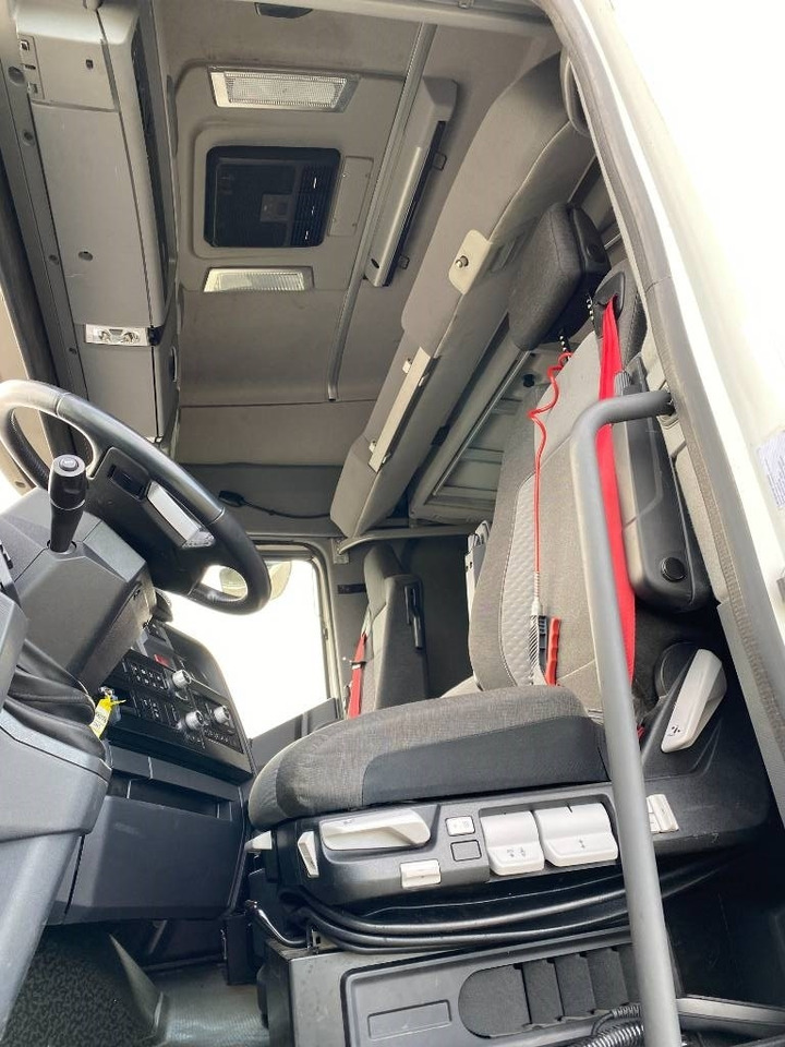 Тягач Renault T 480/Retarder Carte grise Française endommagé: фото 18 Тягач Renault T 480/Retarder Carte grise Française endommagé: фото 18