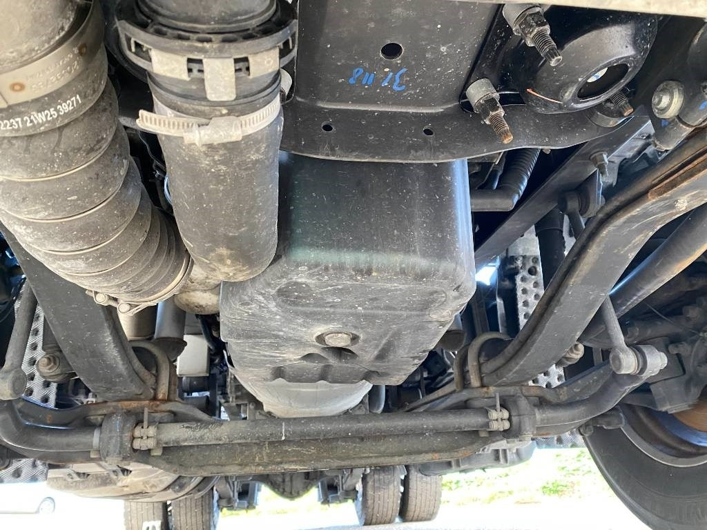 Тягач Renault T 480/Retarder Carte grise Française endommagé: фото 9 Тягач Renault T 480/Retarder Carte grise Française endommagé: фото 9