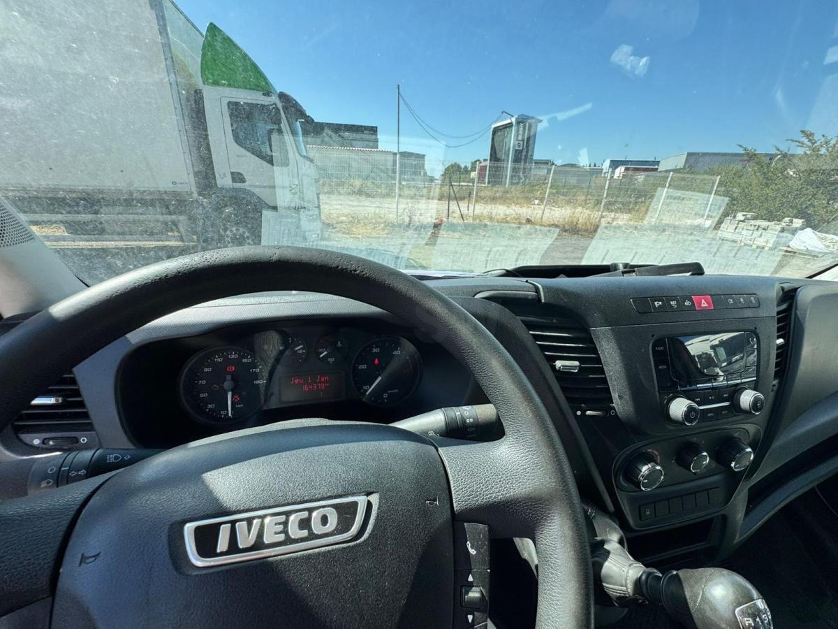 Iveco 35C14 CAISSE HAYON - Фургон с закрытым кузовом: фото 5 Iveco 35C14 CAISSE HAYON - Фургон с закрытым кузовом: фото 5
