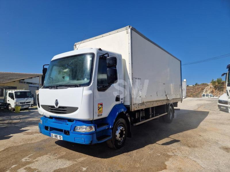 Renault DCI 220 - Грузовик с закрытым кузовом: фото 1 Renault DCI 220 - Грузовик с закрытым кузовом: фото 1