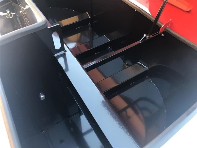 Case IH 1800 mm opbevaringskasse - Противовес: фото 3 Case IH 1800 mm opbevaringskasse - Противовес: фото 3