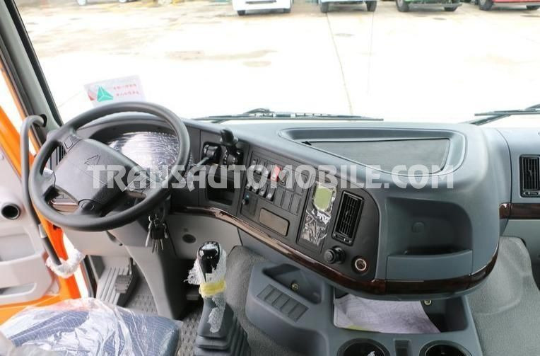 Sinotruk HOWO 6X6 ALL-WHEEL DRIVE - Тягач: фото 2 Sinotruk HOWO 6X6 ALL-WHEEL DRIVE - Тягач: фото 2