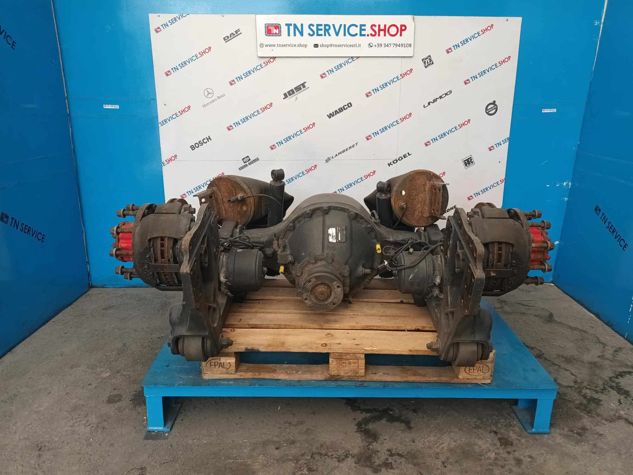 Assale posteriore Renault Magnum E5 - Ось и запчасти: фото 1 Assale posteriore Renault Magnum E5 - Ось и запчасти: фото 1