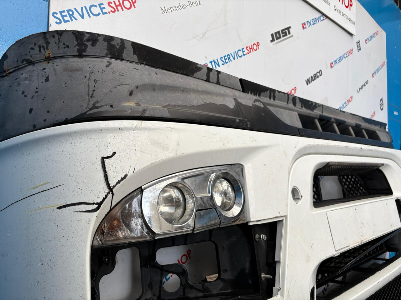 Paraurti Anteriore Iveco 5801258838 - Бампер для Грузовиков: фото 4 Paraurti Anteriore Iveco 5801258838 - Бампер для Грузовиков: фото 4