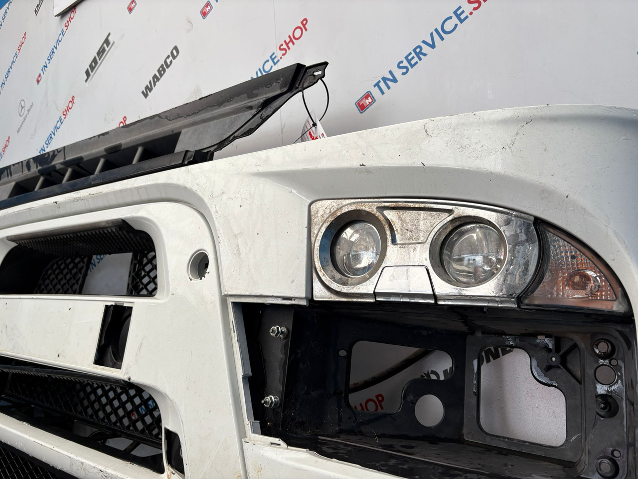 Paraurti Anteriore Iveco 5801258838 - Бампер для Грузовиков: фото 3 Paraurti Anteriore Iveco 5801258838 - Бампер для Грузовиков: фото 3