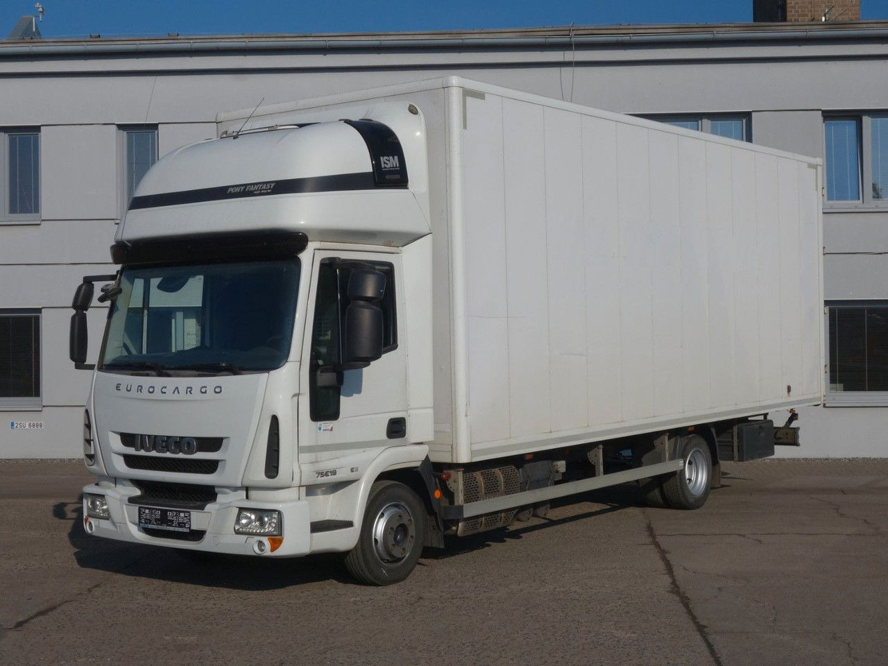 Iveco EuroCargo 75 75E19, 18 Palleten - Грузовик с закрытым кузовом: фото 1 Iveco EuroCargo 75 75E19, 18 Palleten - Грузовик с закрытым кузовом: фото 1