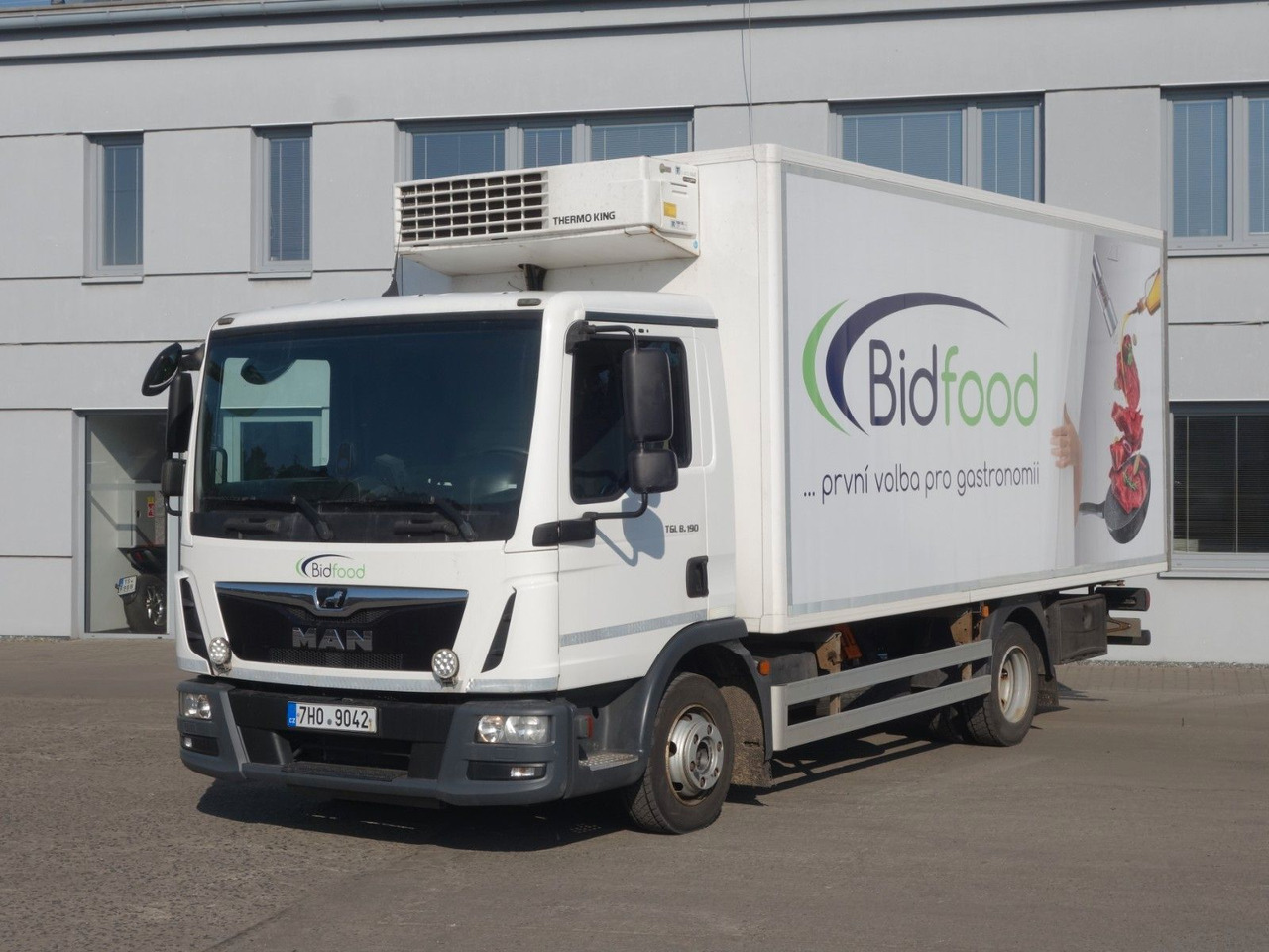 MAN TGL 8.190 mit Thermo King. 2 Temperaturen - Рефрижератор: фото 1 MAN TGL 8.190 mit Thermo King. 2 Temperaturen - Рефрижератор: фото 1