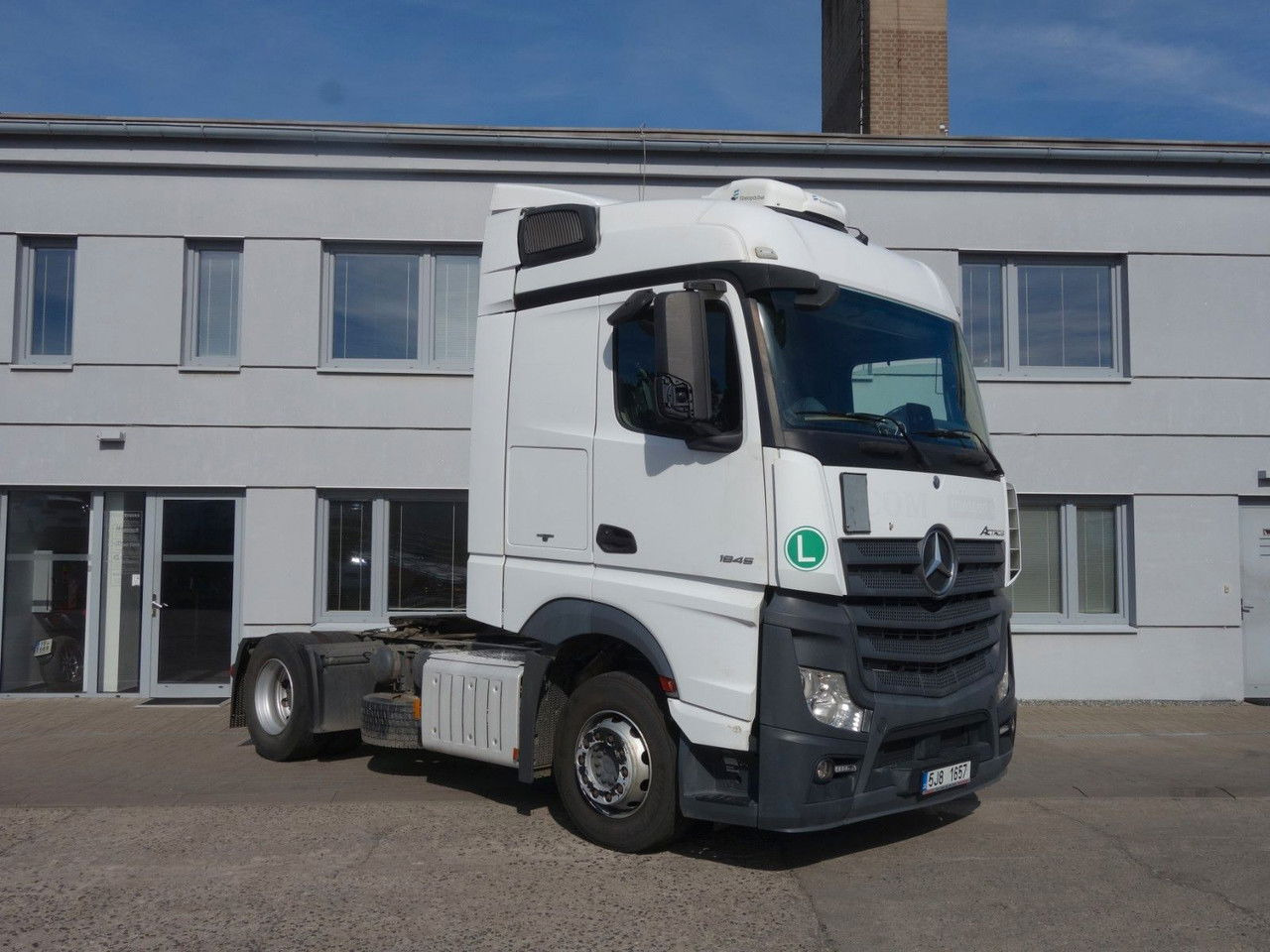 Mercedes-Benz Actros 1845 LS Standard - Тягач: фото 3 Mercedes-Benz Actros 1845 LS Standard - Тягач: фото 3