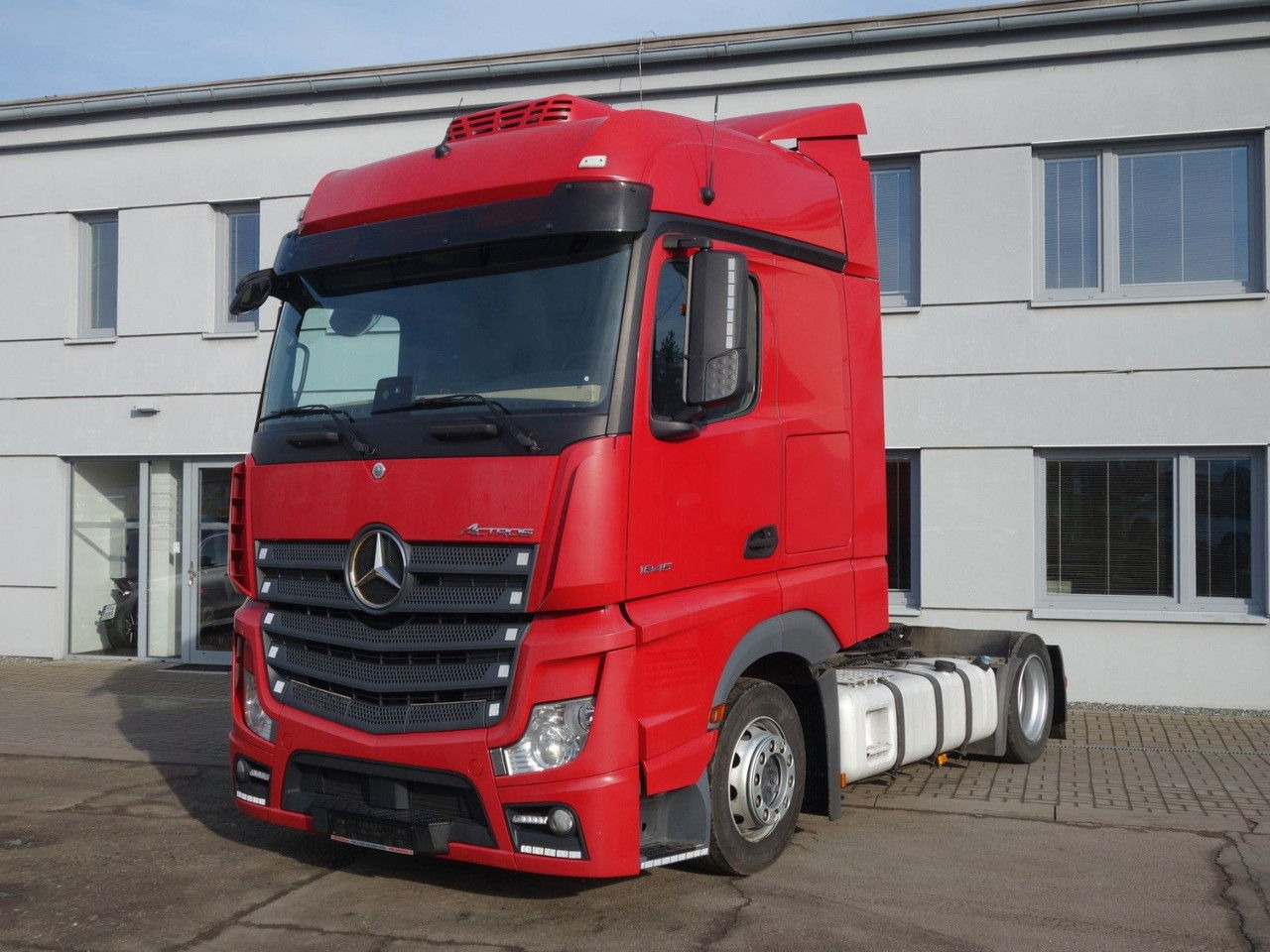 Mercedes-Benz Actros 1845 Lsnrl, Lowdeck, Standklima - Тягач: фото 1 Mercedes-Benz Actros 1845 Lsnrl, Lowdeck, Standklima - Тягач: фото 1
