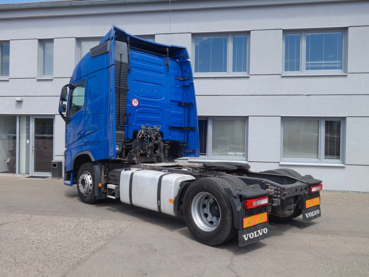 Volvo FH 460 Standard - Тягач: фото 4 Volvo FH 460 Standard - Тягач: фото 4