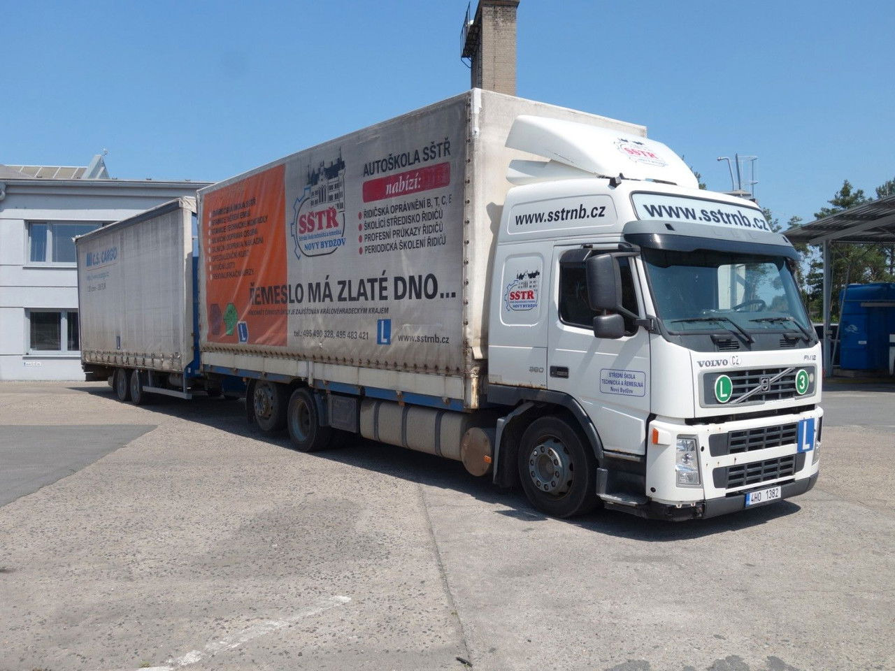 Volvo FM 380 6x2 + Panav Anhänger - Тентованный грузовик: фото 3 Volvo FM 380 6x2 + Panav Anhänger - Тентованный грузовик: фото 3