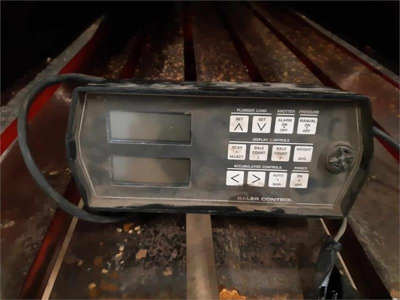 Massey Ferguson 190 - Пресс-подборщик тюковый: фото 5 Massey Ferguson 190 - Пресс-подборщик тюковый: фото 5