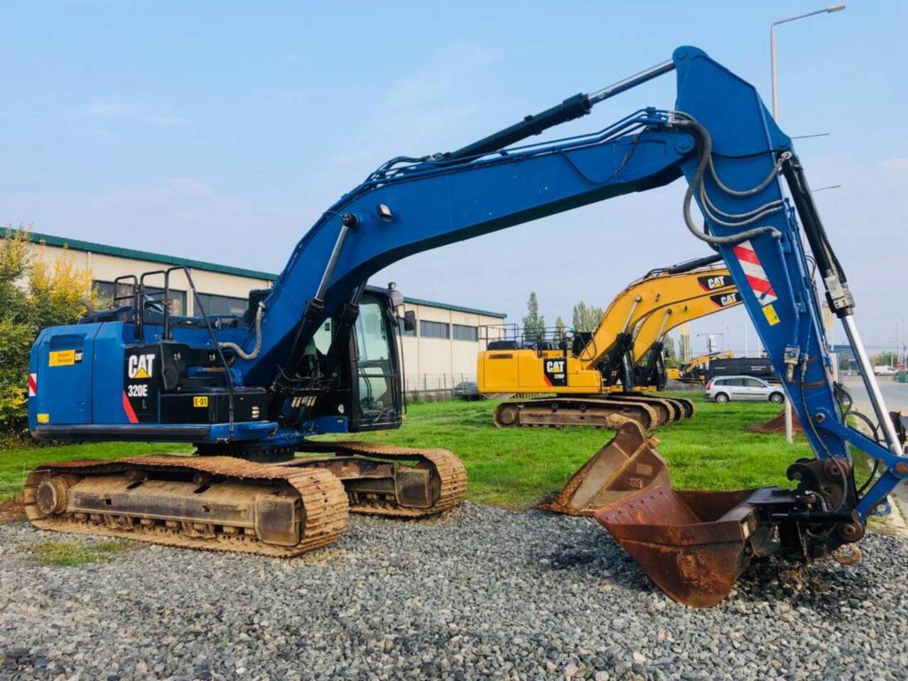 CAT 320 E LN - Гусеничный экскаватор: фото 1 CAT 320 E LN - Гусеничный экскаватор: фото 1
