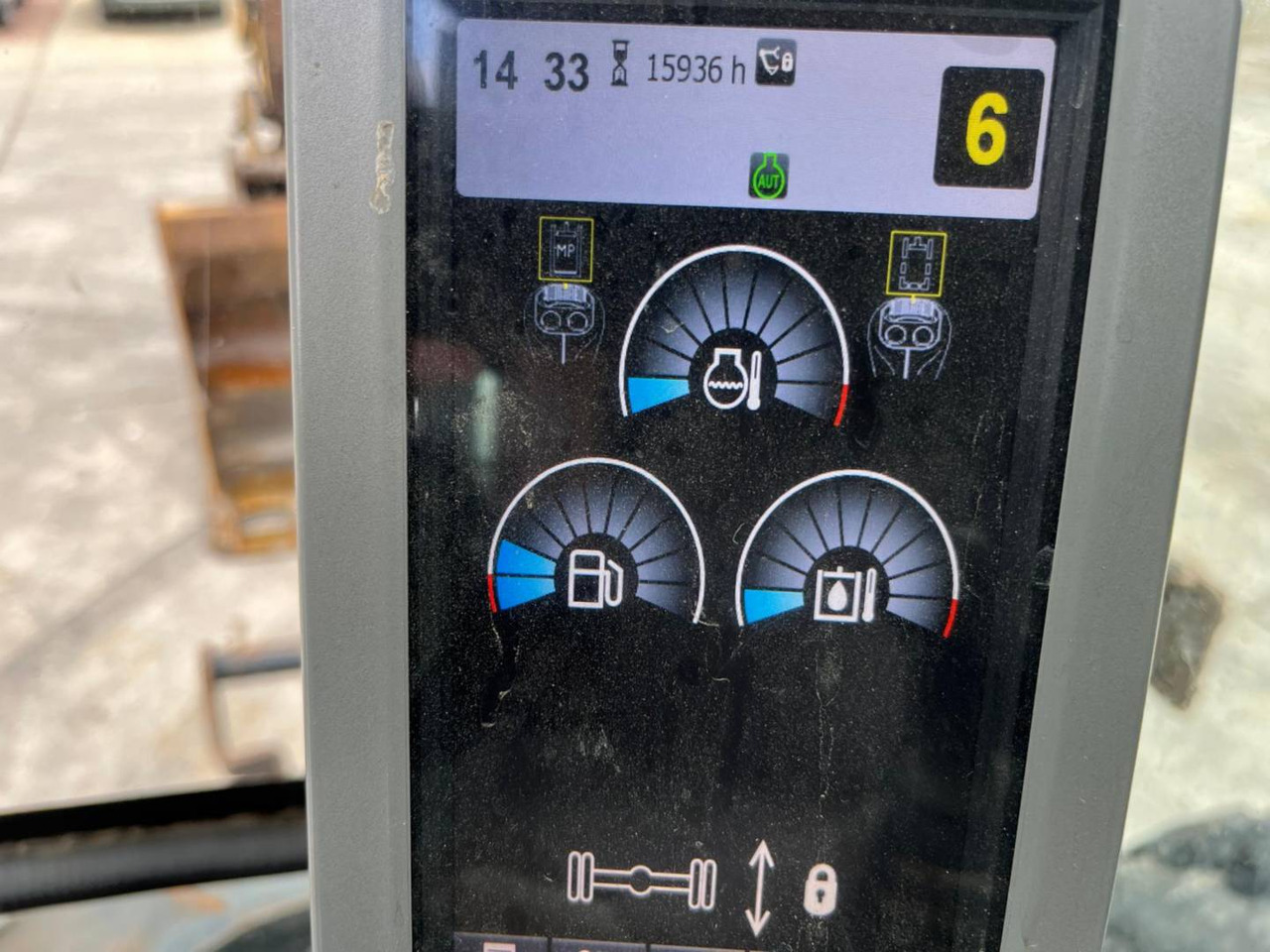 CAT M316D - Колёсный экскаватор: фото 5 CAT M316D - Колёсный экскаватор: фото 5