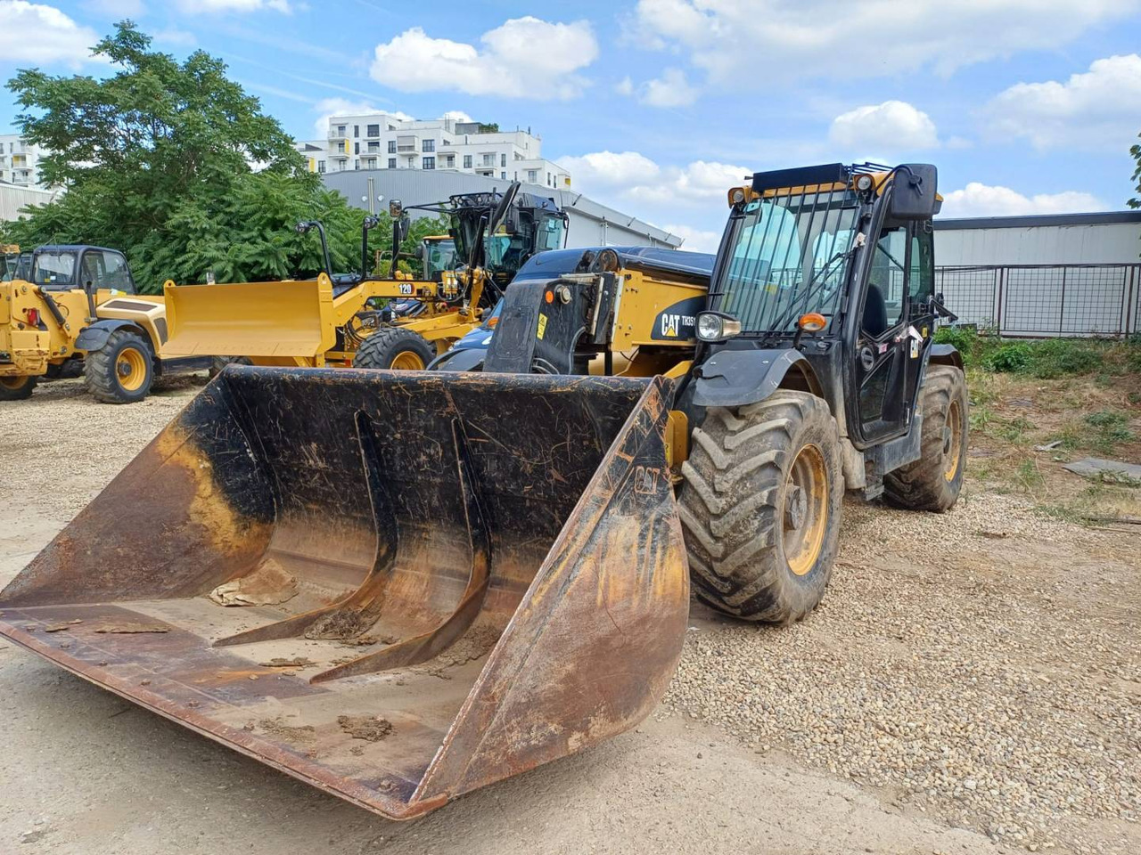 CAT TH3510D - Телескопический погрузчик: фото 1 CAT TH3510D - Телескопический погрузчик: фото 1
