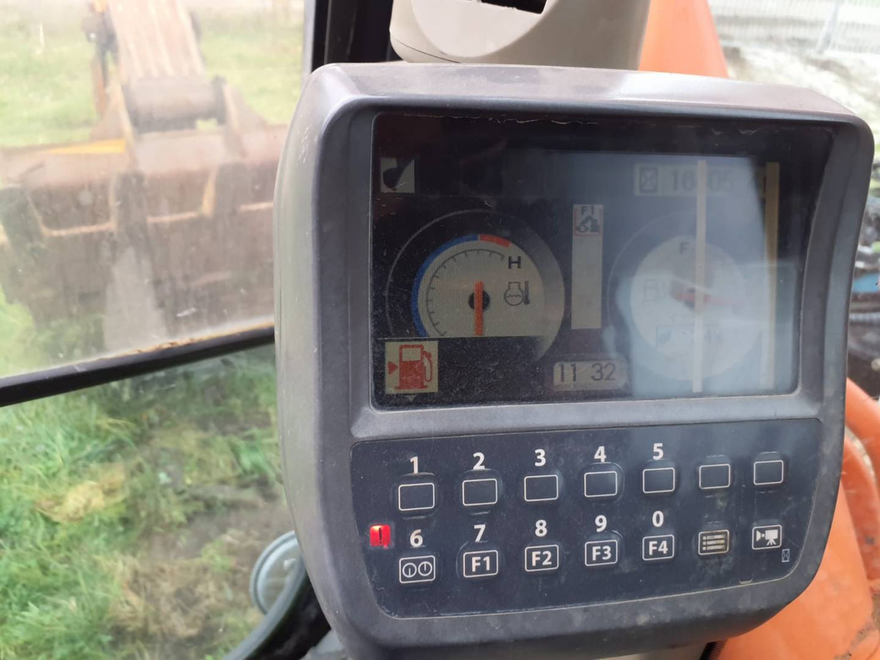 HITACHI ZX280LCN-3 - Гусеничный экскаватор: фото 5 HITACHI ZX280LCN-3 - Гусеничный экскаватор: фото 5