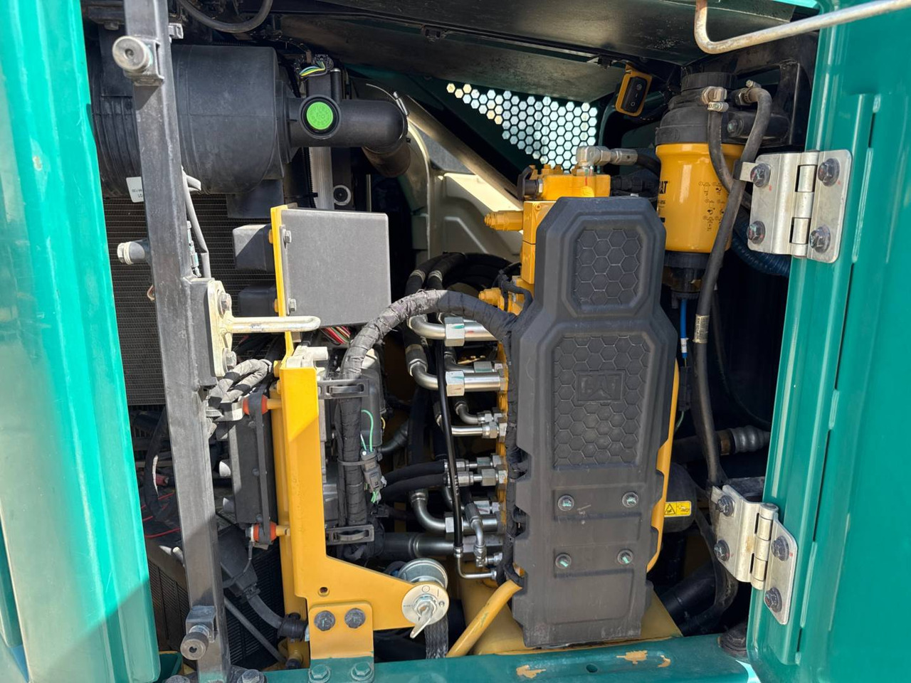 Гусеничный экскаватор CAT 308CR: фото 16