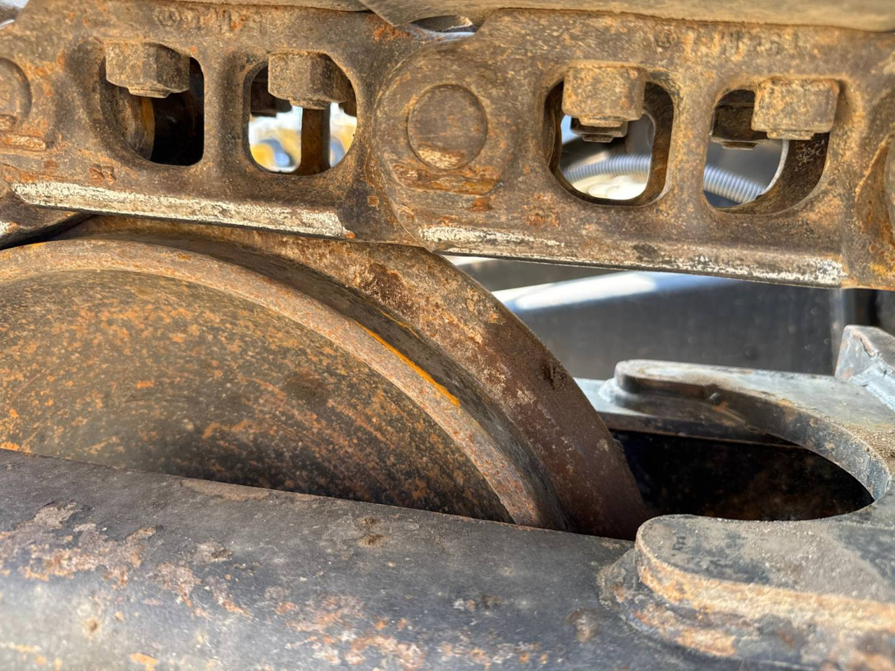 Гусеничный экскаватор CAT 308CR: фото 21