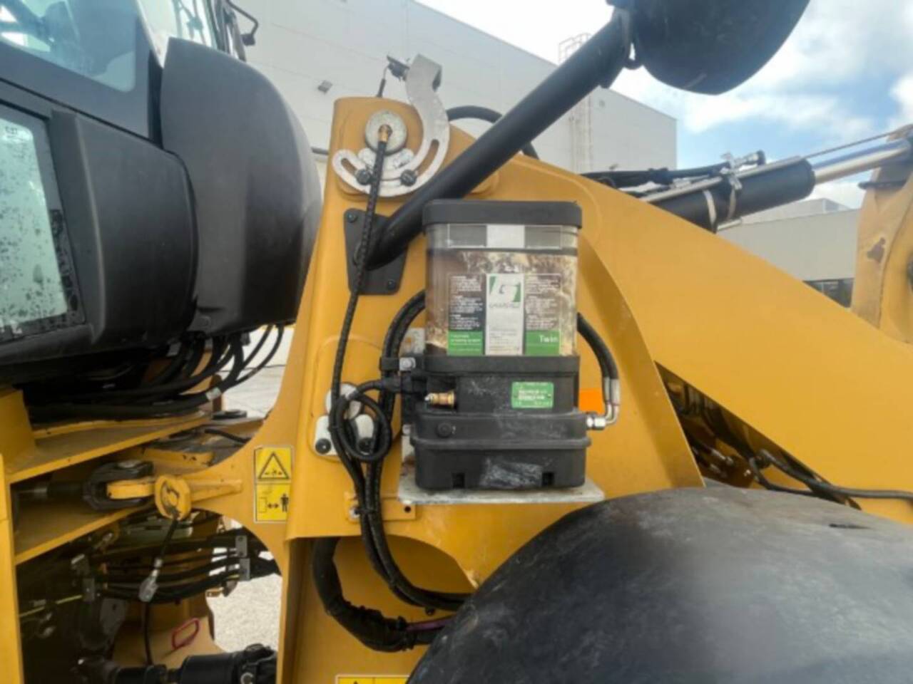 Колёсный погрузчик CAT 914K: фото 13