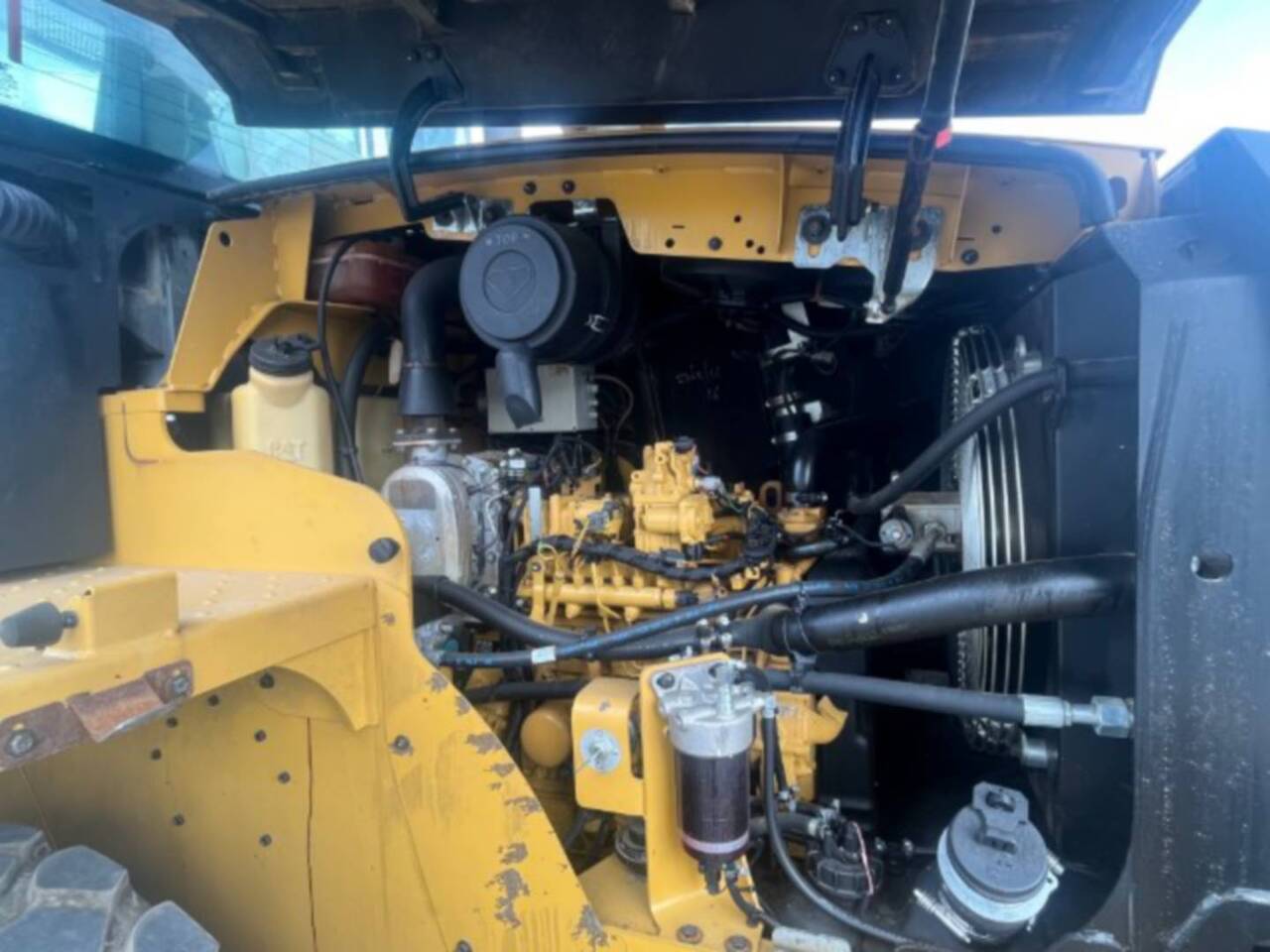 Колёсный погрузчик CAT 914K: фото 7