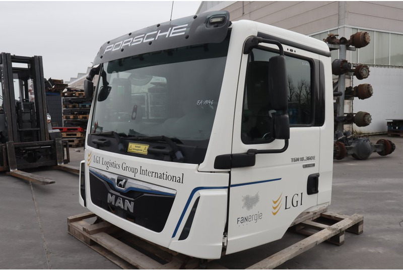 MAN F99L12 TGM EURO6 - Кабина и интерьер для Грузовиков: фото 2 MAN F99L12 TGM EURO6 - Кабина и интерьер для Грузовиков: фото 2