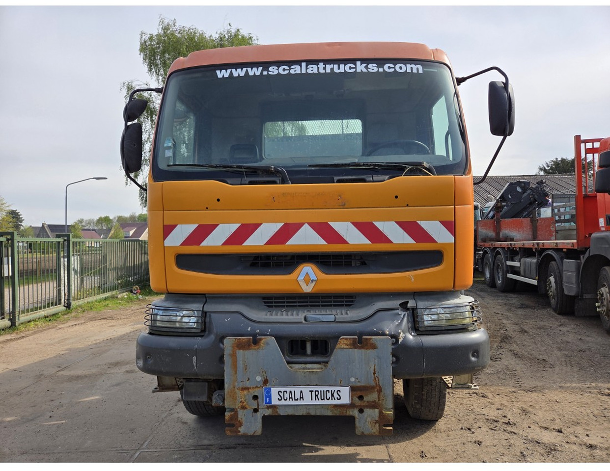 Renault Kerax 340 4x4 Tipper Manual Gearbox Mechanical pump Pompe Mecanique - Самосвал: фото 3 Renault Kerax 340 4x4 Tipper Manual Gearbox Mechanical pump Pompe Mecanique - Самосвал: фото 3