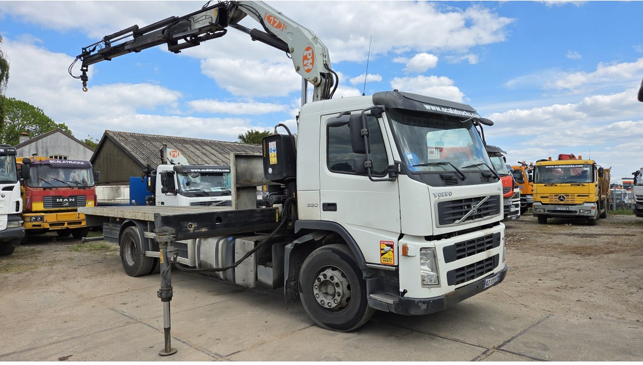 VOLVO FM 330 FLATBED 4X2 PM 17 LC 17 TON - Грузовик бортовой/ Платформа, Автоманипулятор: фото 4 VOLVO FM 330 FLATBED 4X2 PM 17 LC 17 TON - Грузовик бортовой/ Платформа, Автоманипулятор: фото 4