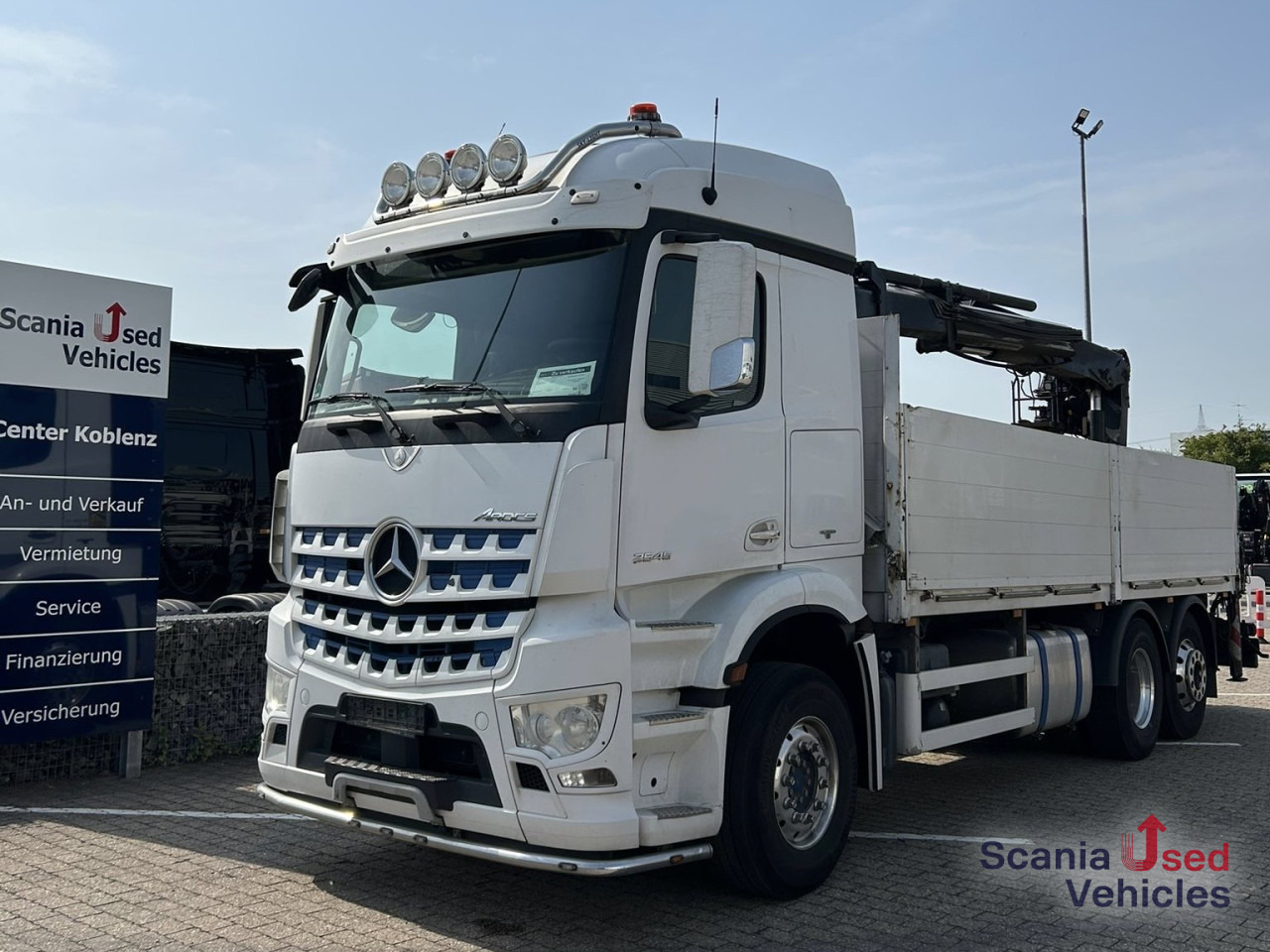 MERCEDES-BENZ Arocs 2545 - 6x2 - HIAB 166K PRO mit Steinzange - Грузовик бортовой/ Платформа, Автоманипулятор: фото 1 MERCEDES-BENZ Arocs 2545 - 6x2 - HIAB 166K PRO mit Steinzange - Грузовик бортовой/ Платформа, Автоманипулятор: фото 1