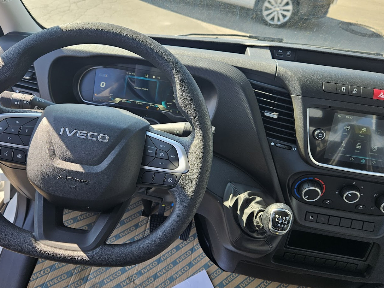 IVECO Daily 35C16H3.0 - Грузовик-шасси: фото 4 IVECO Daily 35C16H3.0 - Грузовик-шасси: фото 4