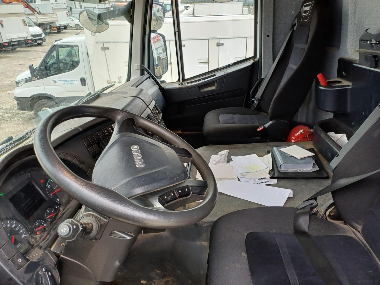 Фото интерьера 1: Самосвал IVECO X-Way AD260X46Z HR OFF