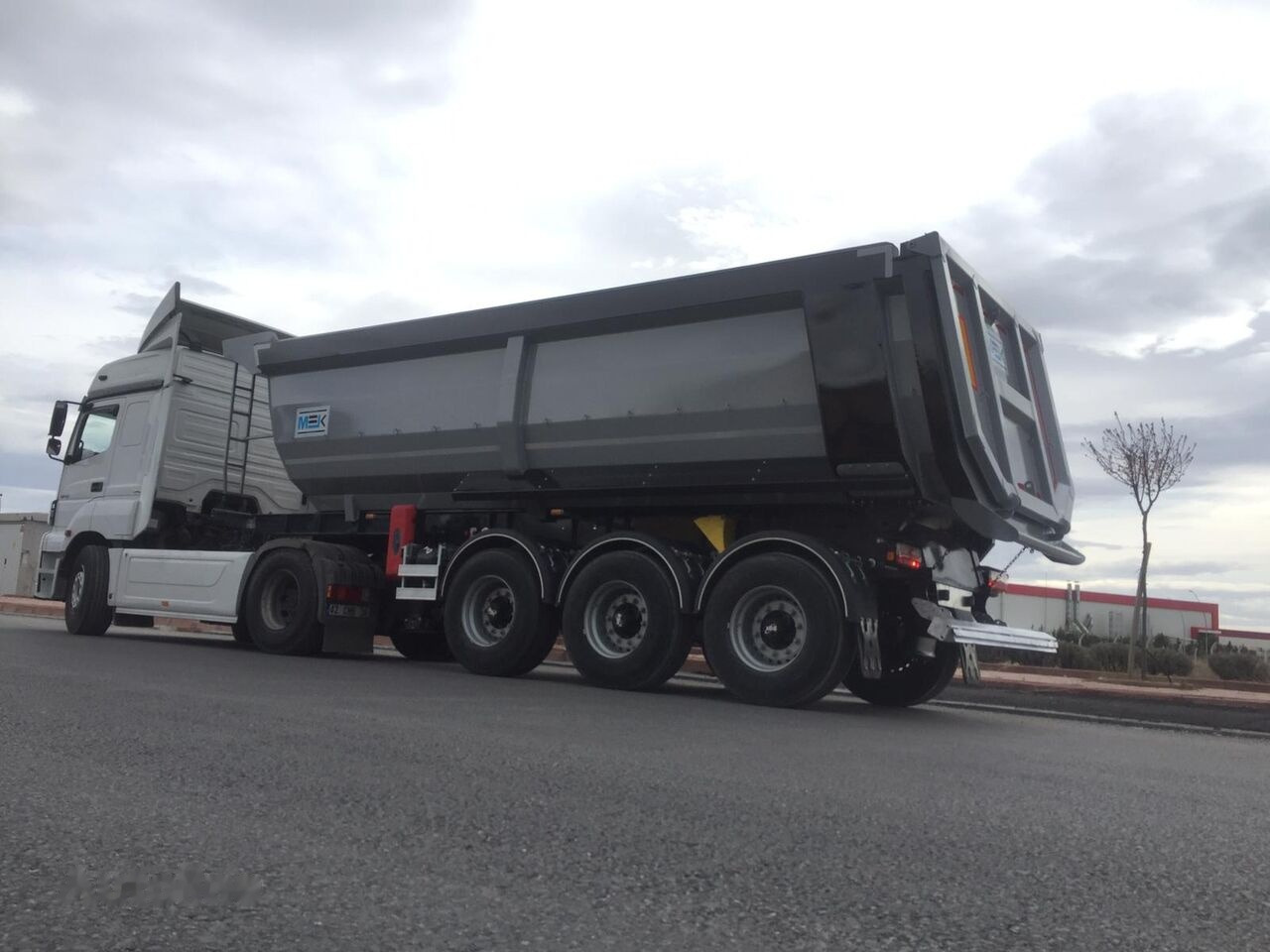Новый Самосвальный полуприцеп Scorpion Trailer 2024 NEW (MANUFACTURER COMPANY): фото 1